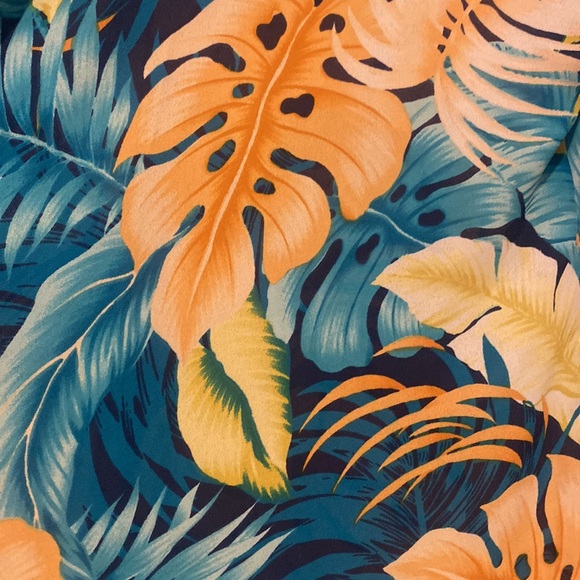 LulaRoe Hawaiian Shirley - Picture 2 of 3